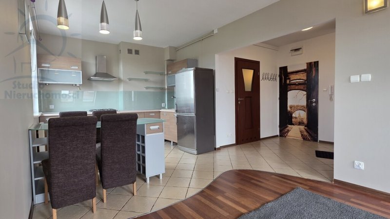 2 pokojowe, balkon, odświeżone, zdjęcie 1