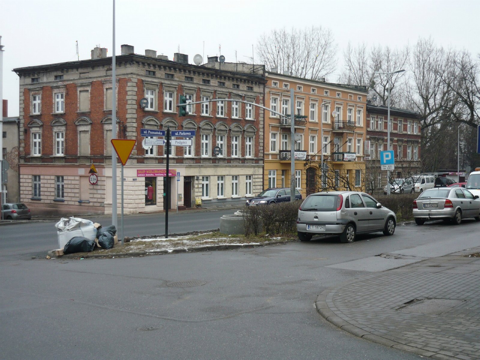 Kamienice na skrzyżowaniu ul. Poznańskiej i ul. Parkowej na Podgórzu w Toruniu